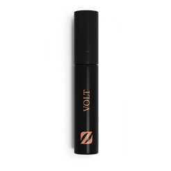 Vaporisateur de voyage noir Olfazeta by Chogan Volt, nom et logo Z cuivrés sur fond blanc